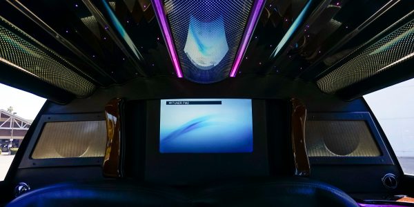 8 to 10 pax MKT Limo LCD