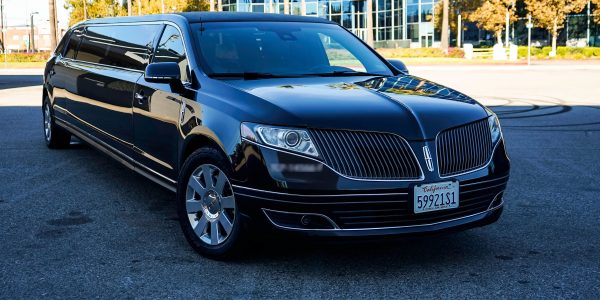 8 to 10 pax MKT limo ext front