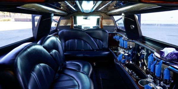 8 to 10 pax MKT limo int. best